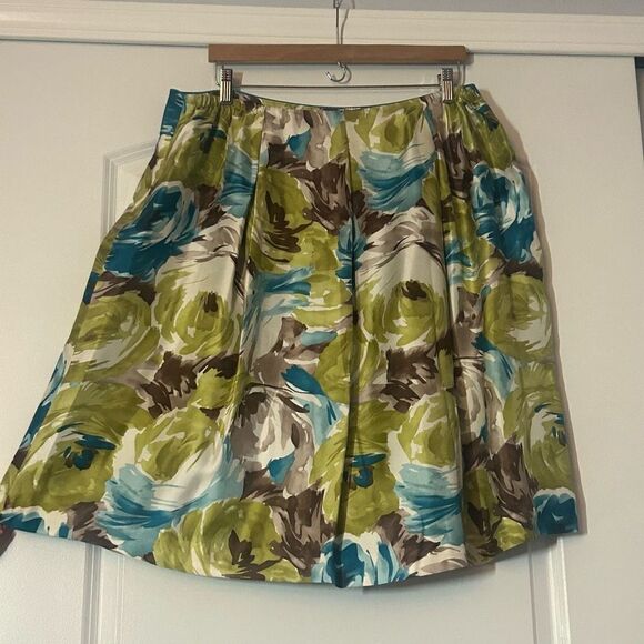 Talbots Green Floral Silk Skirt 18W - Picture 2 of 5
